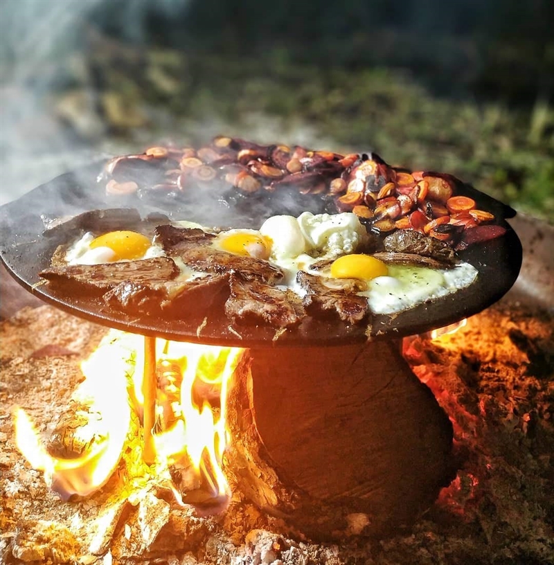 Ø45Grillpande af Støbejern, tilbered mad på panden over bålet, 45 cm i diameter